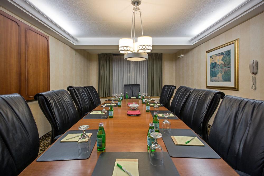 Fairfield Inn & Suites Springfield Энфилд Экстерьер фото