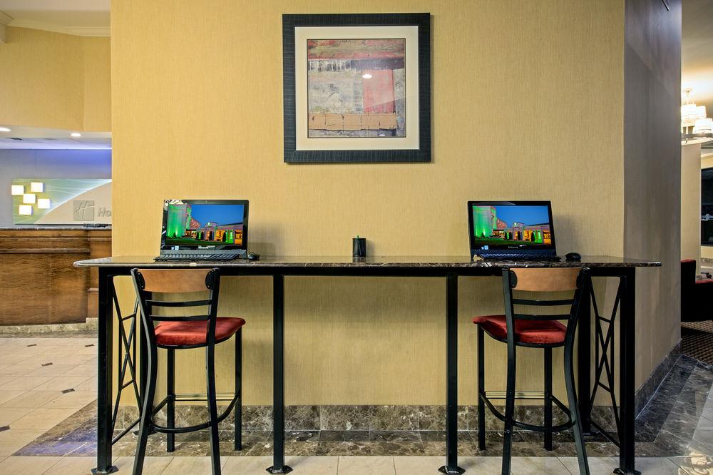 Fairfield Inn & Suites Springfield Энфилд Экстерьер фото