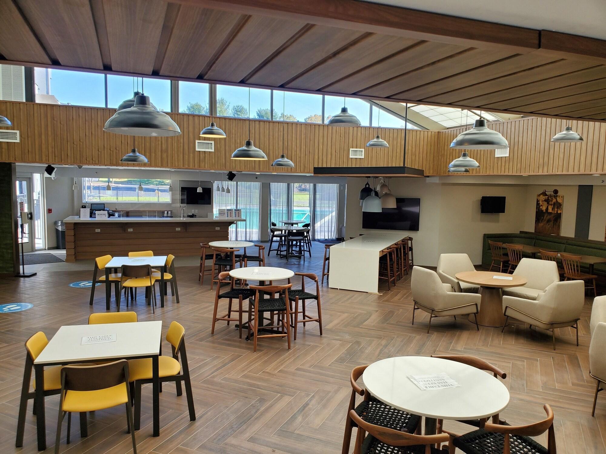Fairfield Inn & Suites Springfield Энфилд Экстерьер фото