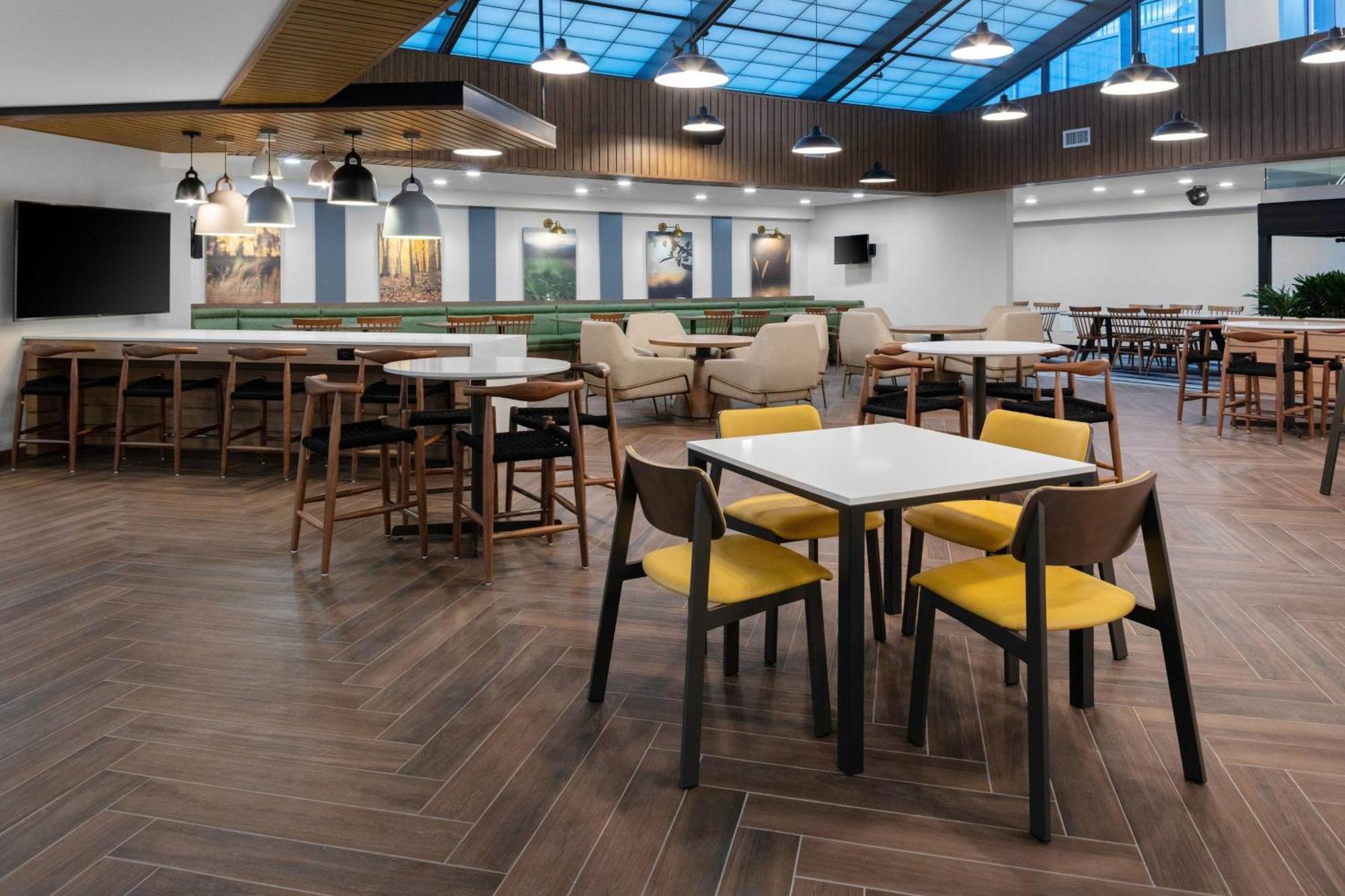 Fairfield Inn & Suites Springfield Энфилд Экстерьер фото