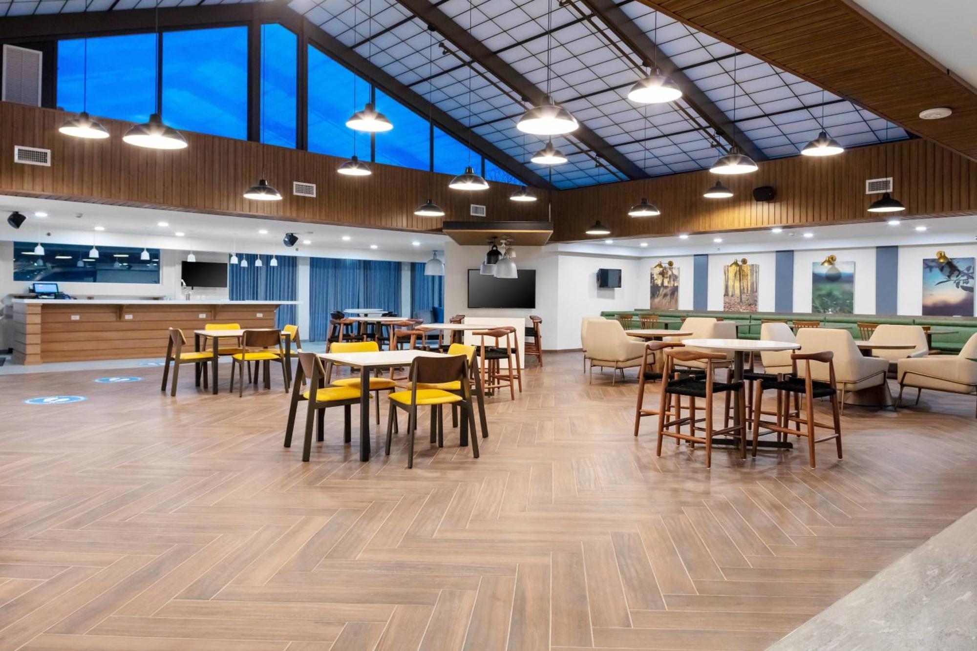 Fairfield Inn & Suites Springfield Энфилд Экстерьер фото
